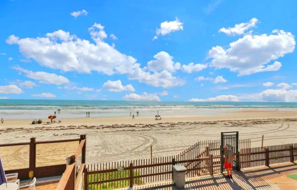 Sea Dip Resort Studios! Дейтона-Бич Экстерьер фото